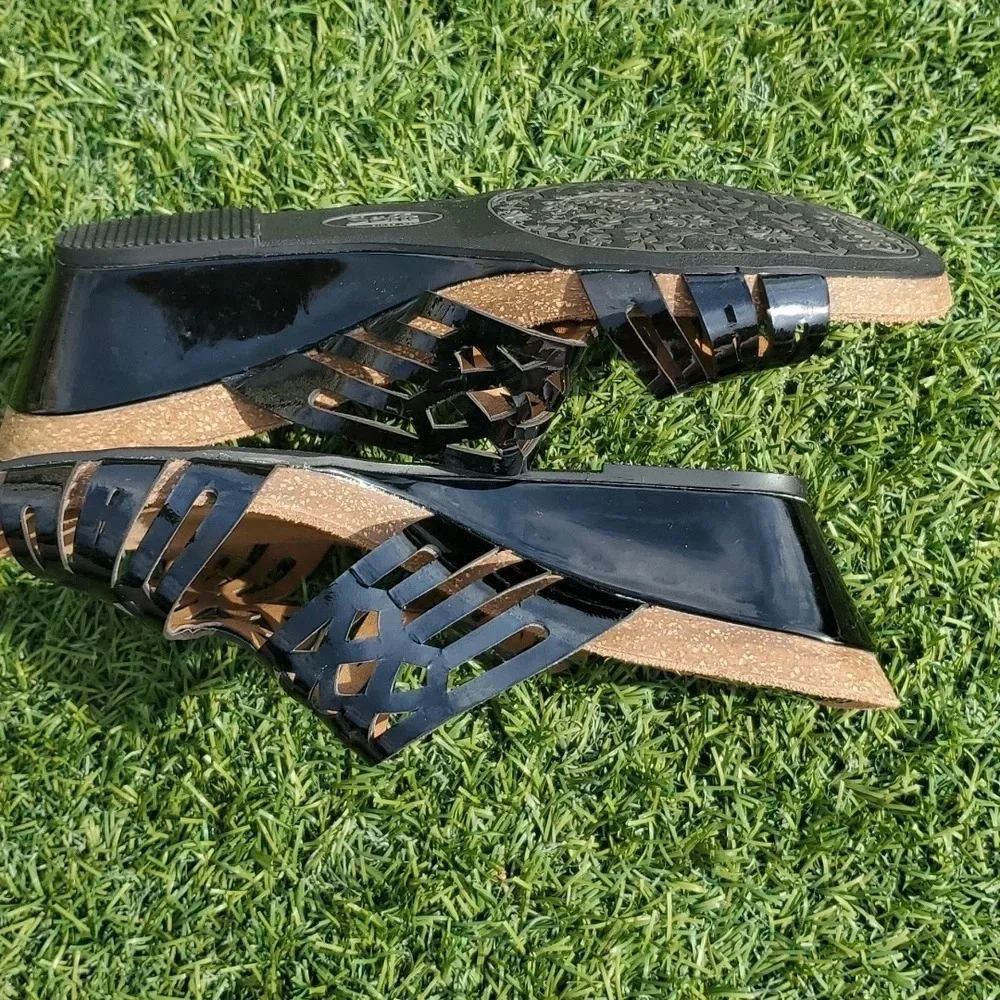 Sofft Venice Black Patent Leather Slip on Wedges with a Natural Leather Lining